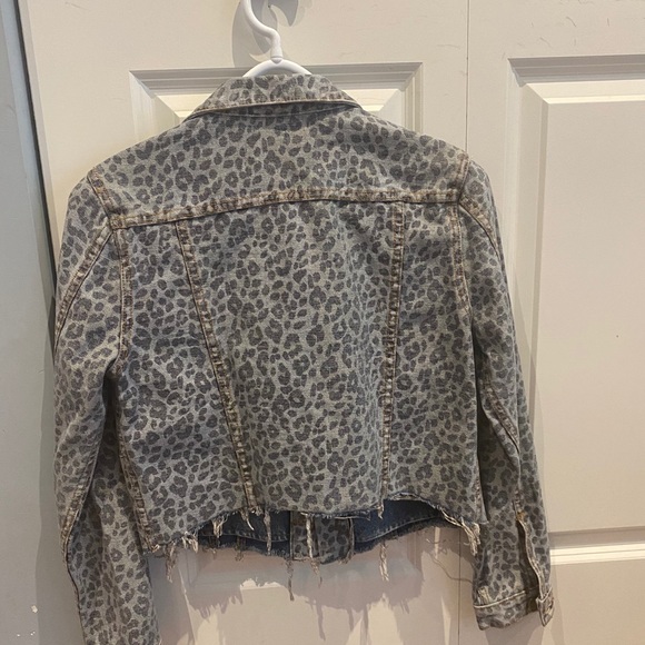 GRLFRND CARA LEOPARD PRINT CROPPED DENIM - Picture 8 of 10